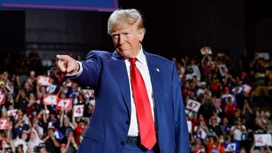 Trump anuncia "deportação em massa" durante discurso de posse