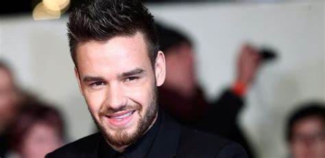 Pai de Liam Payne é processado por difamação após morte do cantor