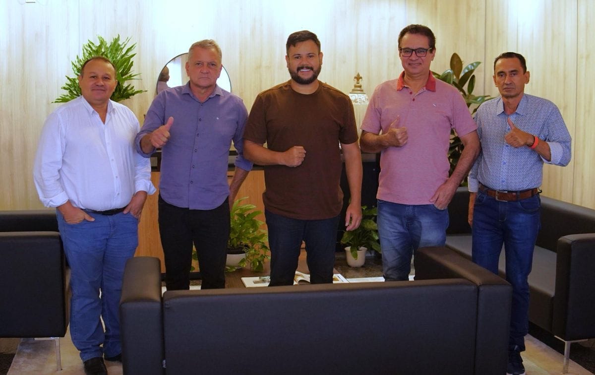 Vereadores de Colorado do Oeste e Vilhena visitam gabinete da presidência para alinhar investimentos