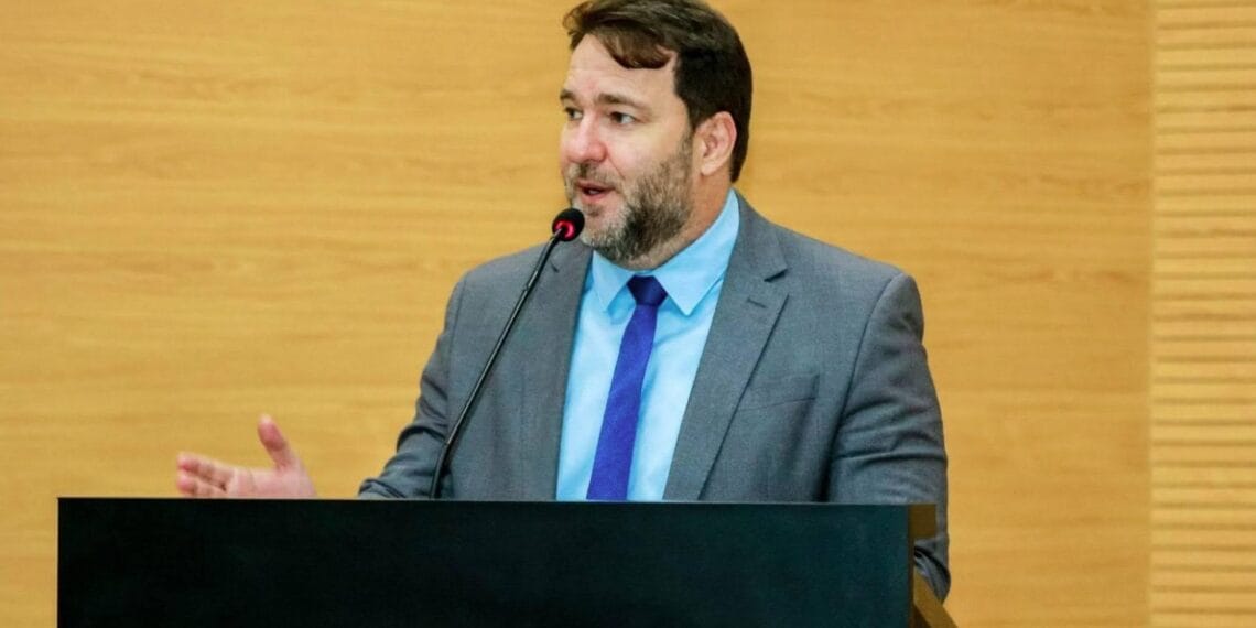 Deputado Alex Redano cobra medidas urgentes para minimizar impactos da interdição da BR-425, no Igarapé Arara