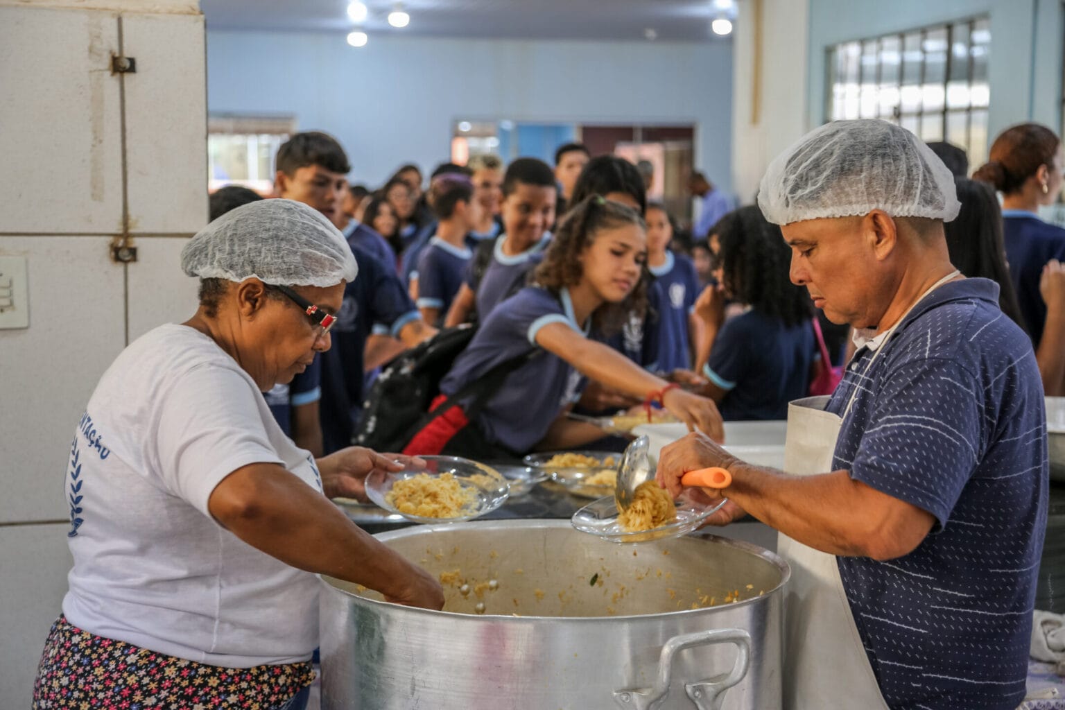 Seduc abre vagas em novo processo seletivo do ”Programa Amigo Voluntário do Educando”