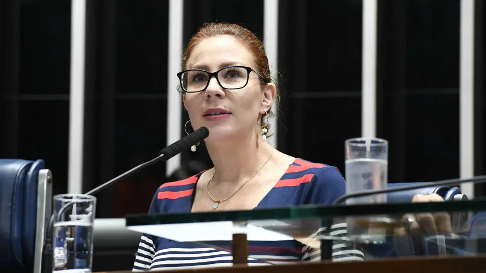 Interpol inclui Zambelli na lista de difusão vermelha a pedido da PF