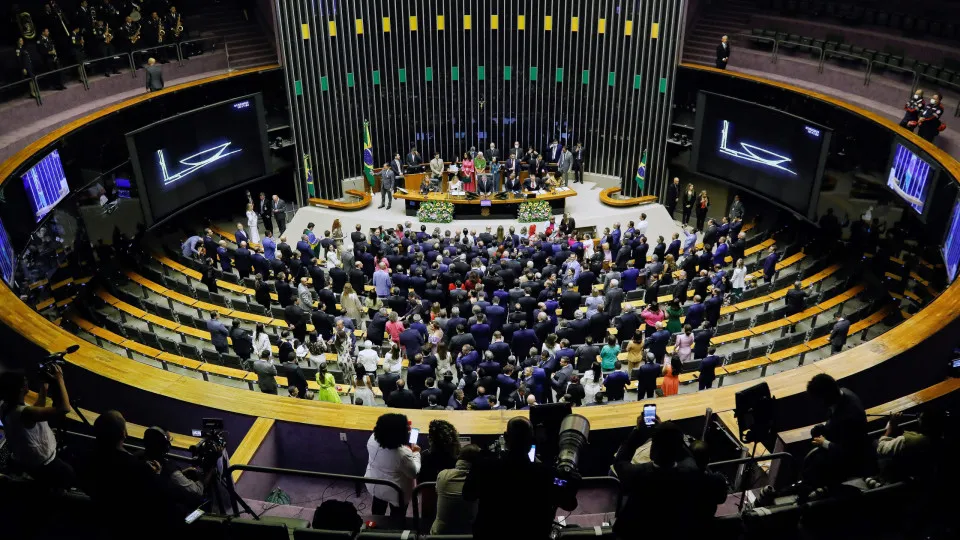 Câmara pauta projeto para punir deputados que barram trabalhos