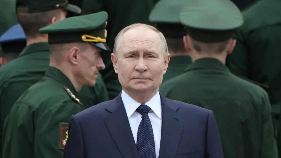 Putin ordena convocação de 135 mil novos soldados; Europa fica em alerta
