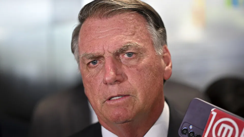 Bolsonaro é condenado a pagar R$ 1 milhão por declarações racistas