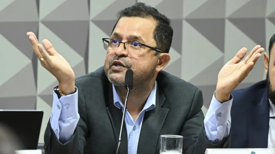 CPMI prende ex-coordenador do INSS após 9 horas de depoimento