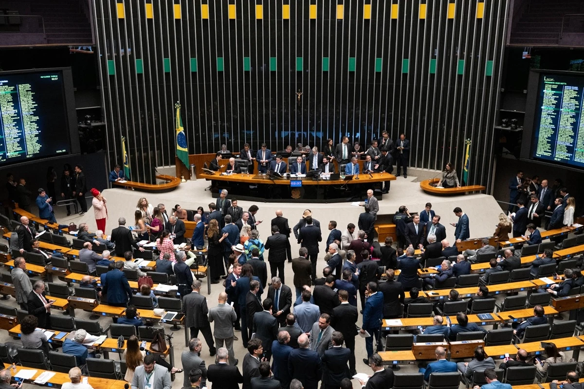 Câmara aprova autorização para estabelecimento comercial divulgar imagens de pessoas flagradas cometendo crime