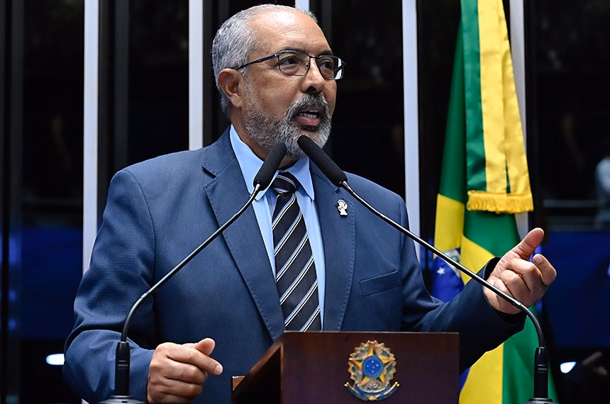 Paim destaca os dois anos da política de cuidado às pessoas com alzheimer