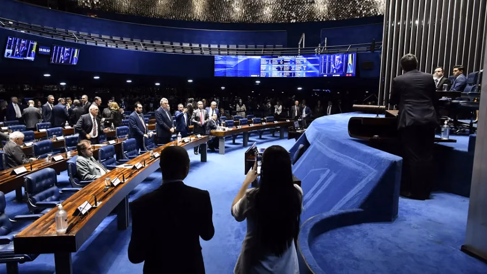 Senado aprova proposta que cria 'PIX Pensão', com pagamentos automáticos