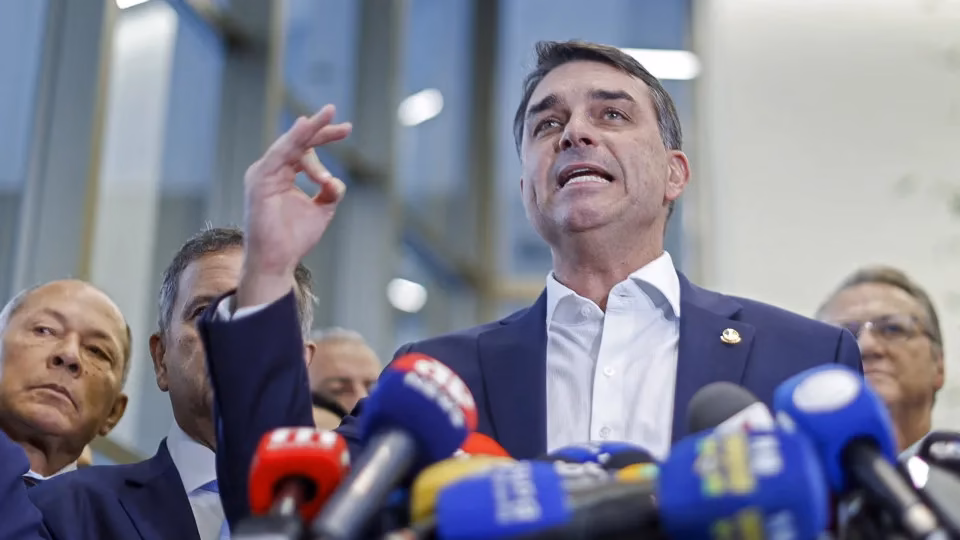 BTG/Nexus: Flávio Bolsonaro aparece como mais rejeitado por eleitores