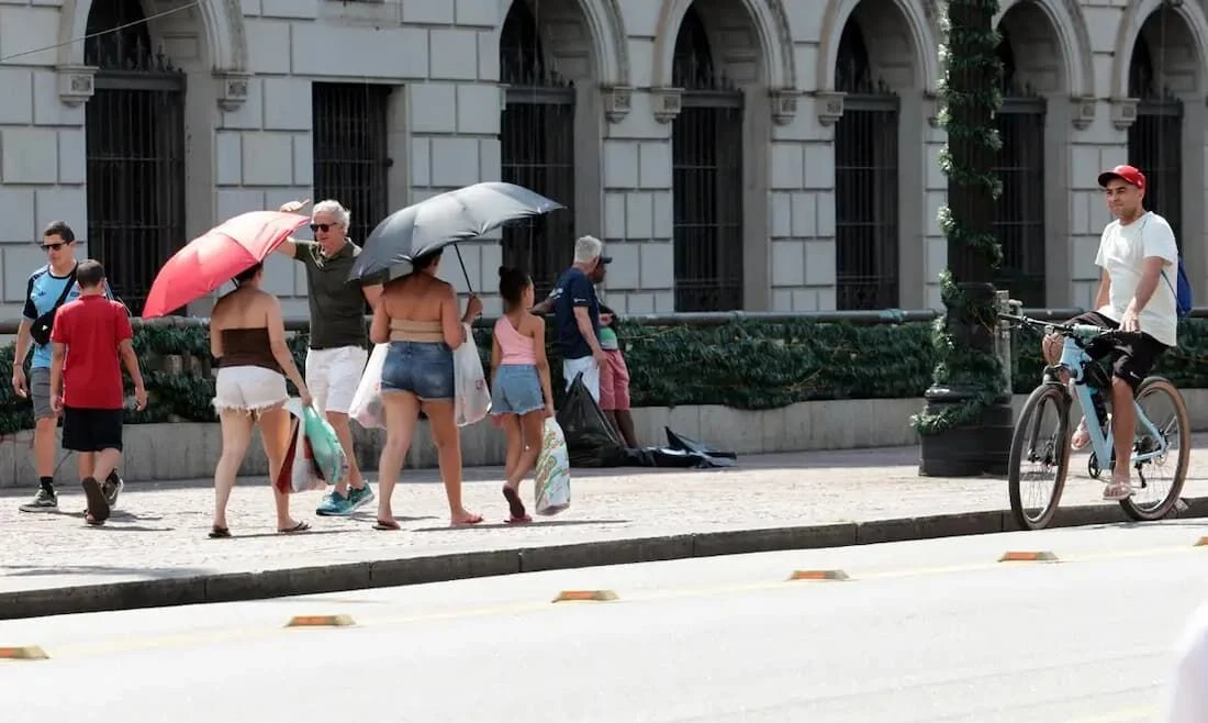 Calor intenso aumenta temperaturas no país