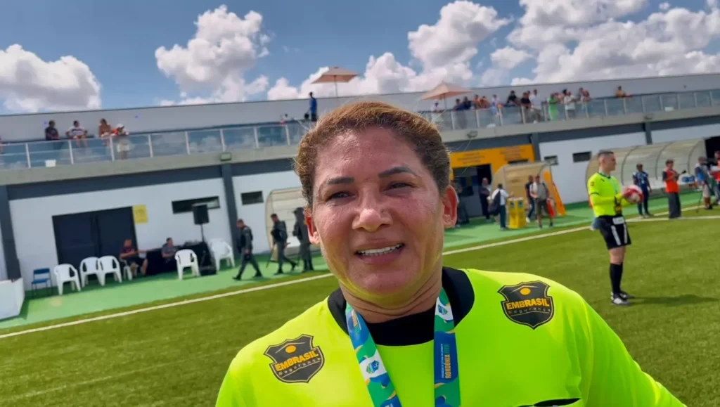 Árbitra de Rondônia faz história e chega aos 100 jogos na Série A do Brasileirão