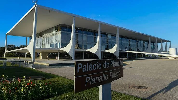 Medida provisória abre crédito de R$ 7 bilhões para exportadores afetados pelo tarifaço dos EUA