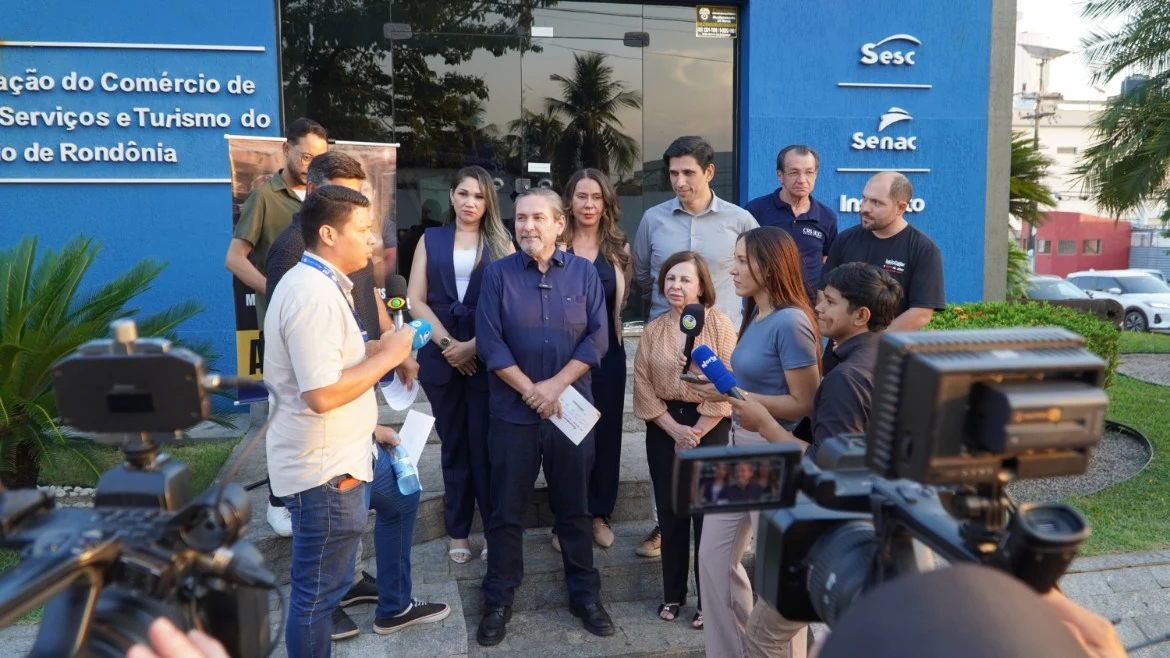 Agora não! Fecomércio-RO realiza adesivaço e alerta sobre risco econômico com a aprovação da PEC 6 x 1