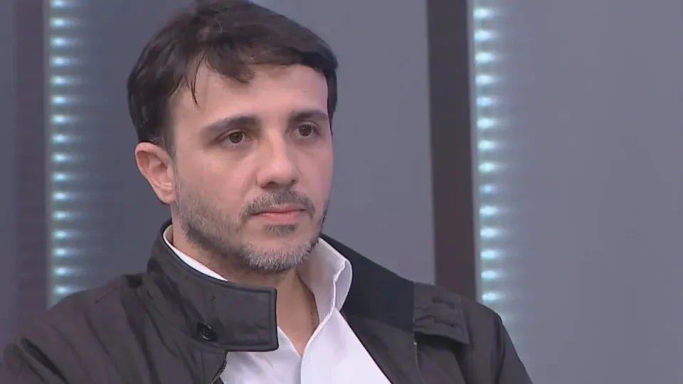 Renan Santos entra no Senado com pedidos de impeachment contra Toffoli e Moraes