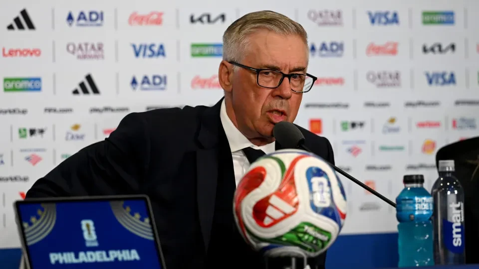 Ancelotti faz primeira convocação da seleção no pós-Copa