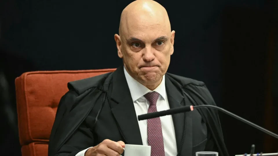 Mensagens com Vorcaro são 'farsa montada' e 'vingança' de aliados de Bolsonaro, diz Moraes