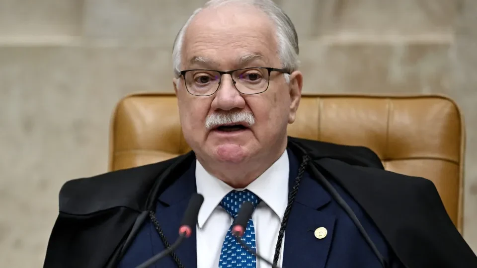 Sessão no STF tem bate-boca e ofensas entre ministros, de 'aprendiz de feiticeiro' a 'leviano'
