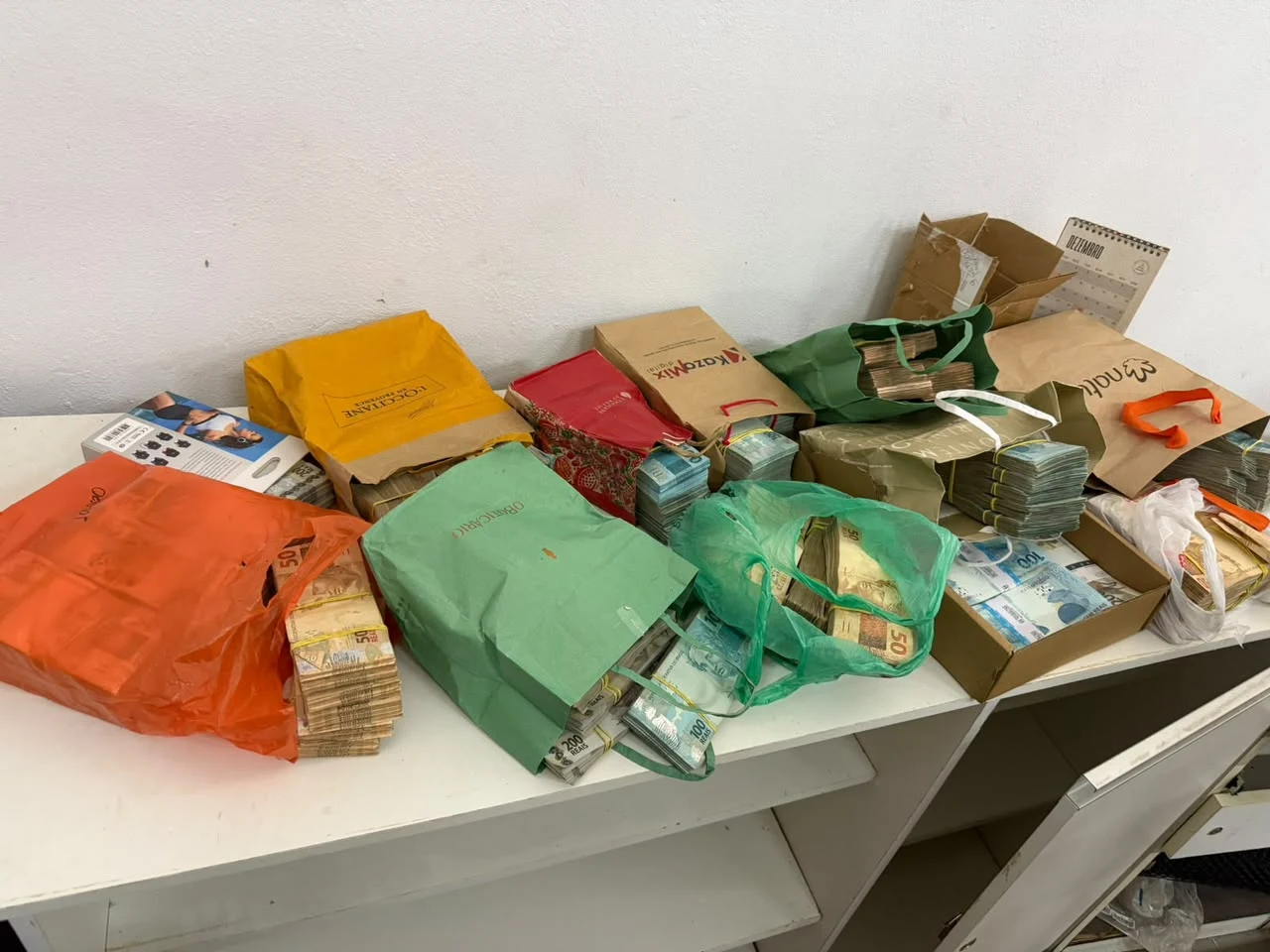 PF deflagra operação contra fraudes em contratações públicas em Ji-Paraná e apreende R$ 1 milhão em dinheiro vivo no Pará