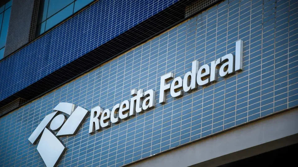 Receita envia cartas a 498 mil que estão na malha fina até o dia 20