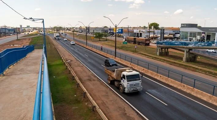 Nova 364 mobiliza equipes para obras e serviços na BR-364