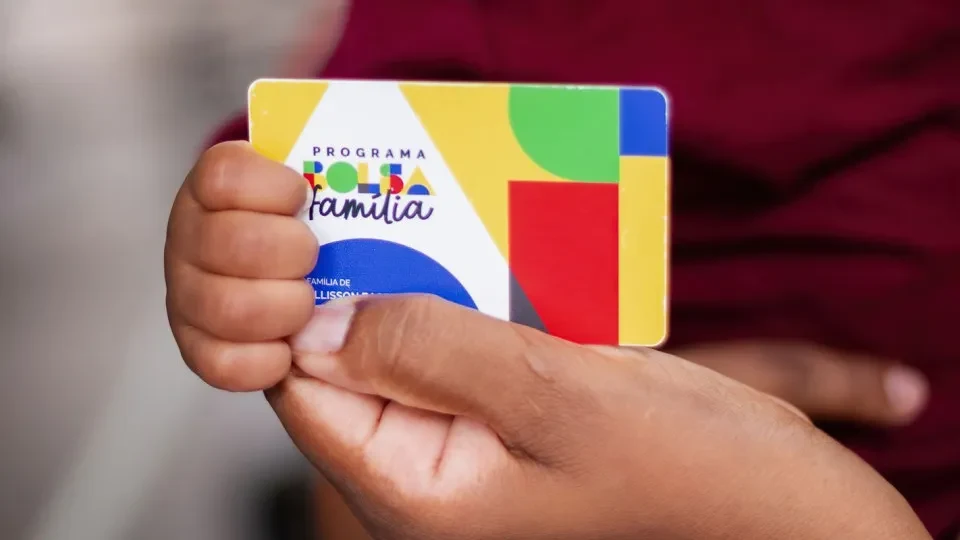 Governo antecipa calendário do Bolsa Família antes do segundo turno